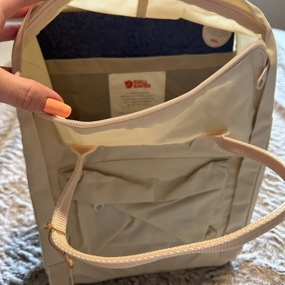 Kånken Light Oak Backpack - Picture 4 of 5